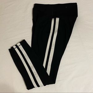 Stripped High-Waisted Elevate Legging